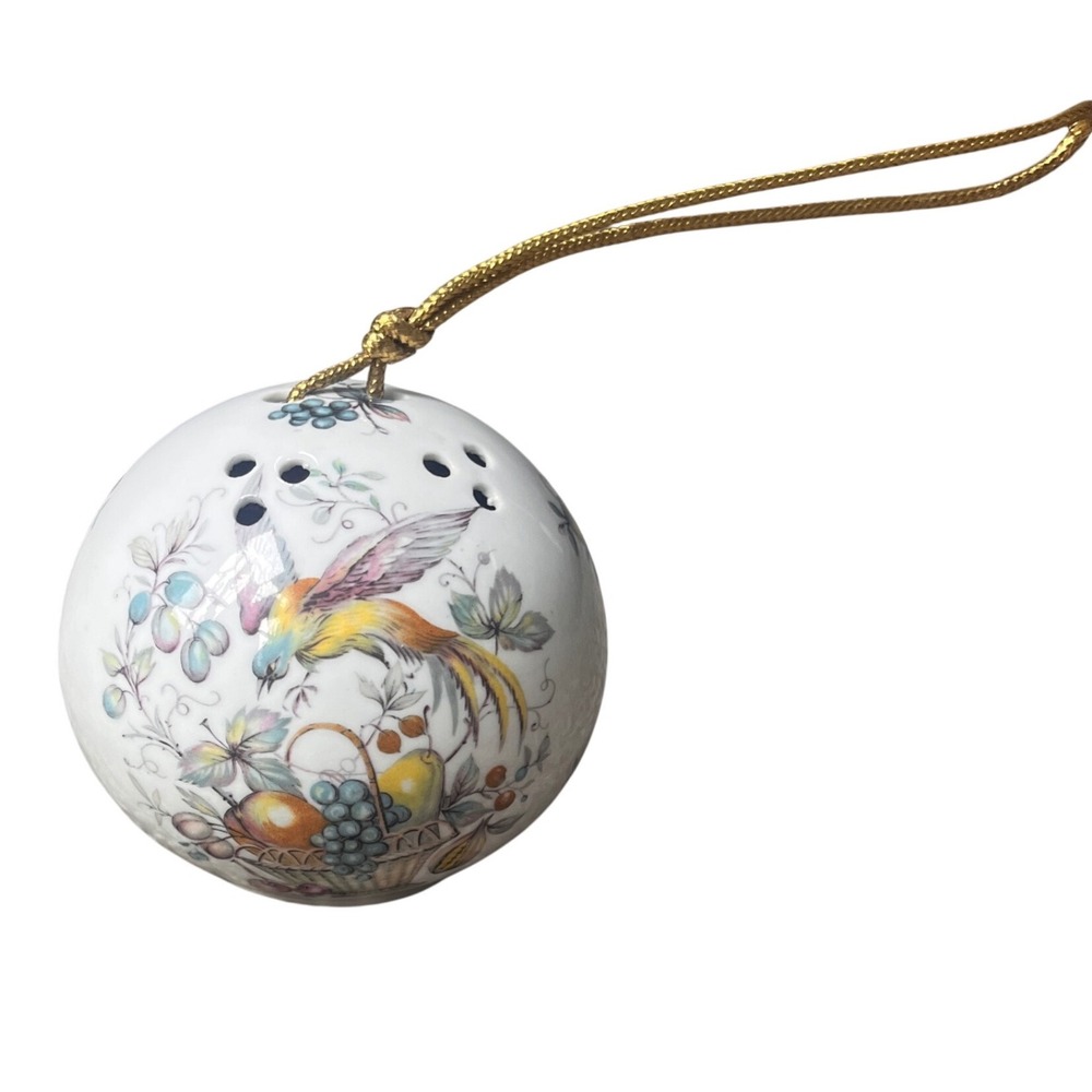 Staffordshire Bone China Pomander Woods of Windsor White Bird Fruit Ornament